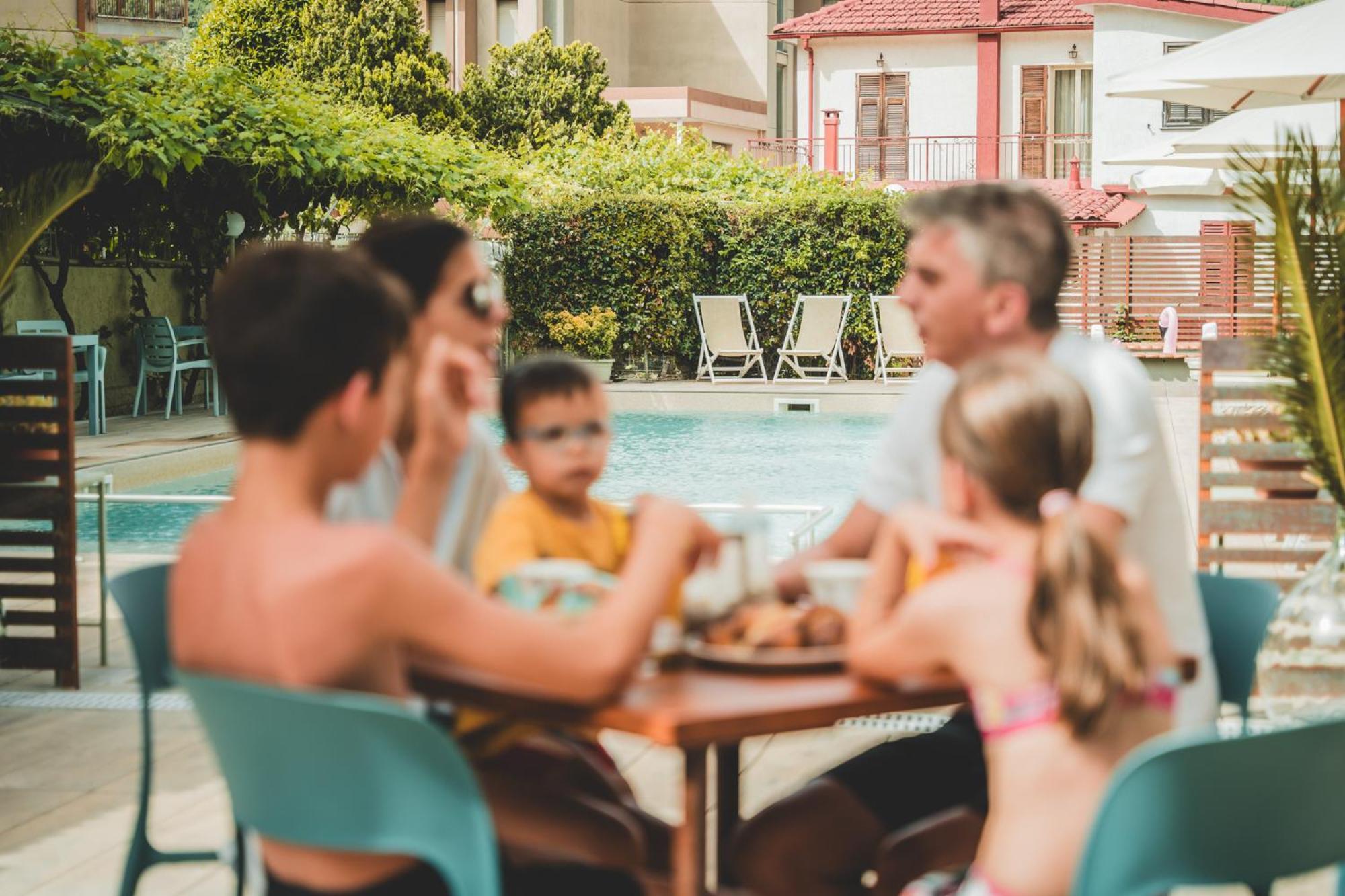 Residence Holidays ピエトラ・リーグレ エクステリア 写真